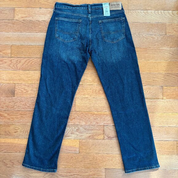 NEW Signature Levi's Strauss Mens 33x30 Straight Fit Relaxed Jeans Dark Wash - Picture 1 of 8